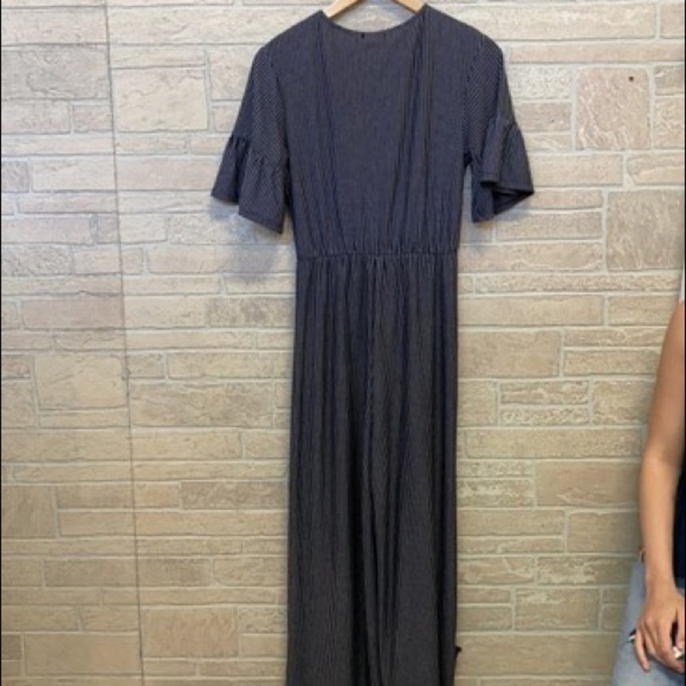 Navy pinstripe jumpsuit Size XS - Picture 8 of 10